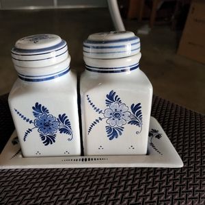 Delft Spice Jars with Dish.